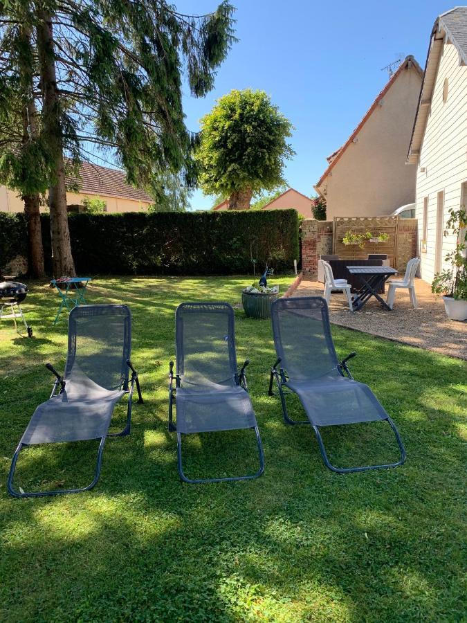 Le Petit Manoir Bed & Breakfast Farceaux Luaran gambar