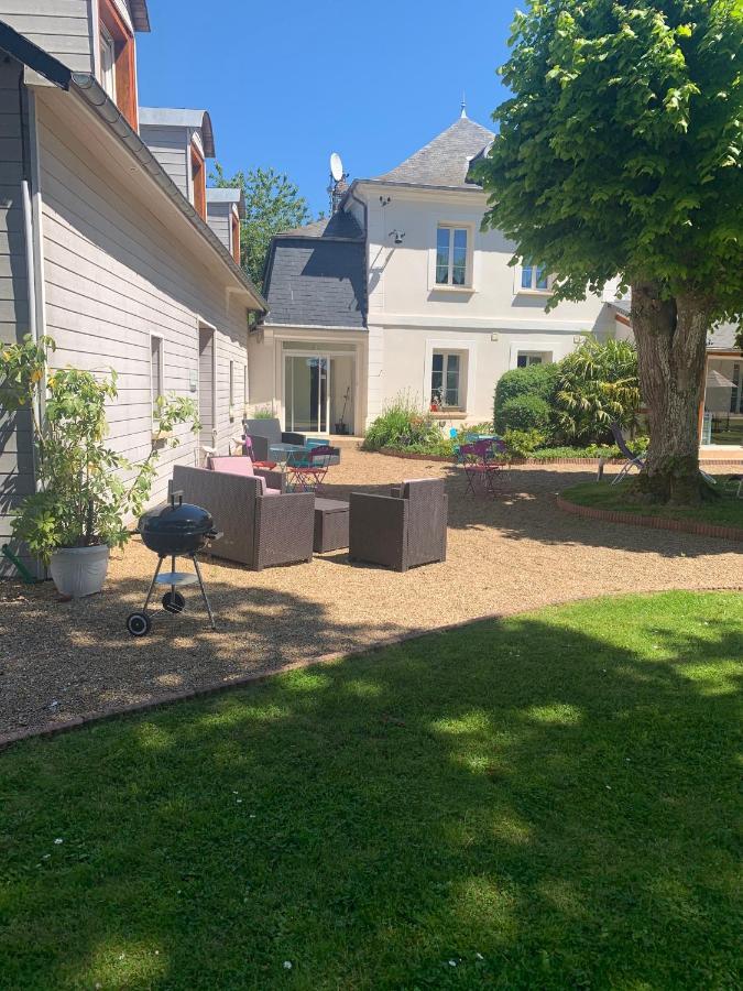 Le Petit Manoir Bed & Breakfast Farceaux Luaran gambar